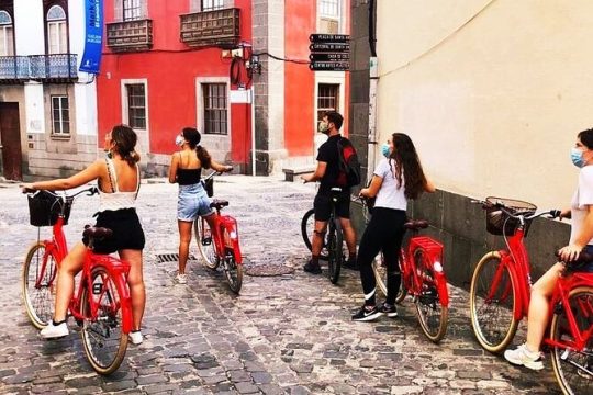 Discover Las Palmas City by Bike in 4 hours