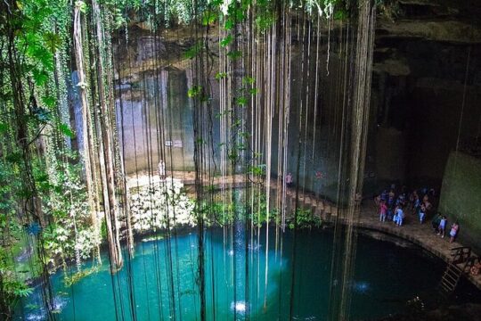 Tour to Chichen Itza with Cenote Ikkil