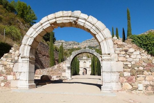 Private tour Siurana Escaladei & Wines - Pick up hotel From Salou/Tarragona