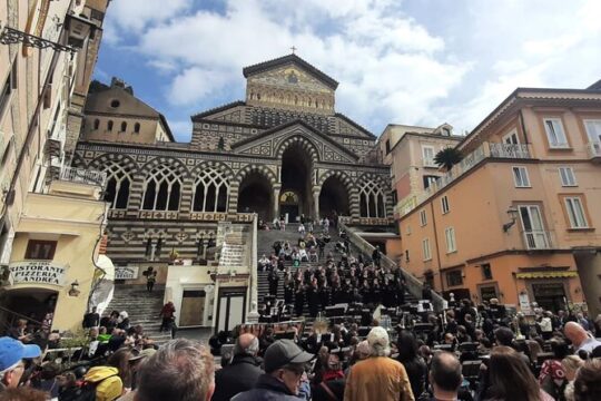 Private Amalfi Coast Tour with English Driver Available