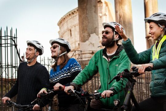 Private Rome City Bike Tour with quality Cannondale EBike