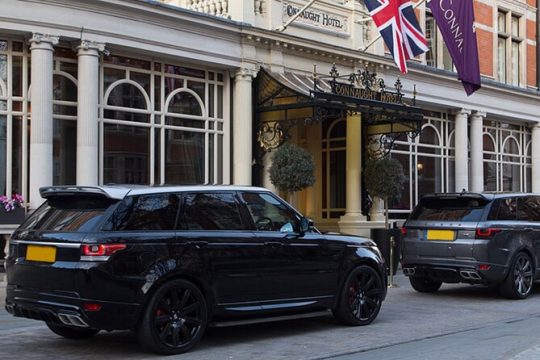 Private Chauffeured Luxury Range Rover at Your Disposal in London Full Day