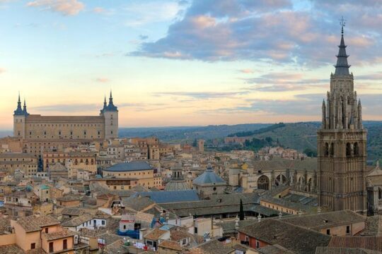 Cuenca and Toledo one day tour from Madrid with a private guide.