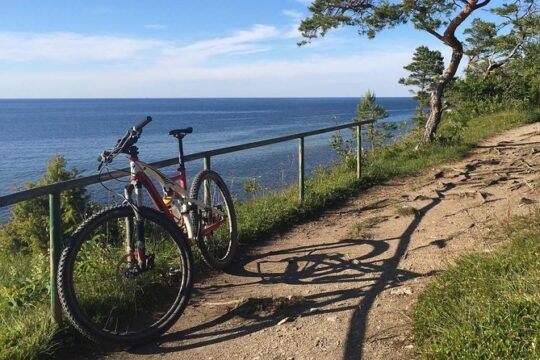 Riding to Lerici: an e-bike tour between sky and the Ligurian sea
