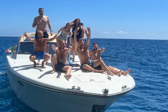 Private boat tour to Capri