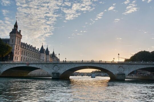 Paris Kick-Off Private Tour