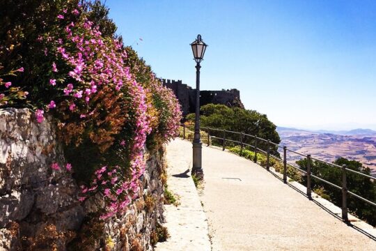 Erice walking tour, the medieval village and unique local products