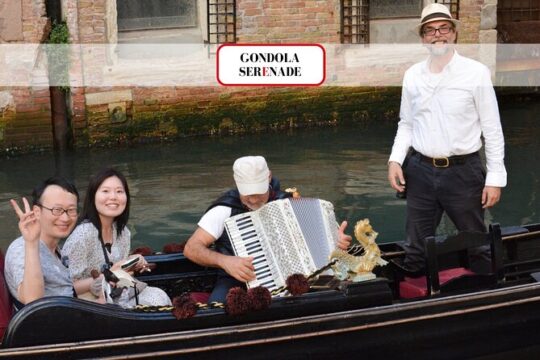 Grand Canal Gondola Serenade with your Carnival Mask