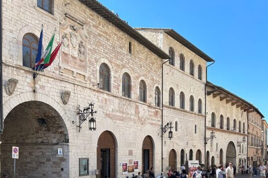 Guided tour of Roman and Medieval Assisi