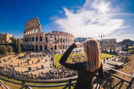 Colosseum, Roman Forum,& Palatine Hill private tour