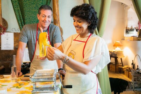 Private pasta-making class at a local's home with tasting in San Gimignano