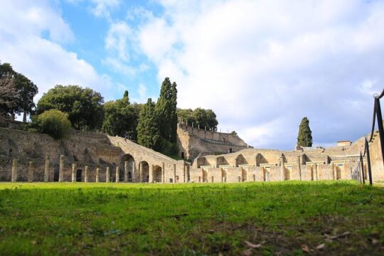 Private Day Trip from Rome to Pompeii Ruins & Amalfi Coast with Hotel Pickup
