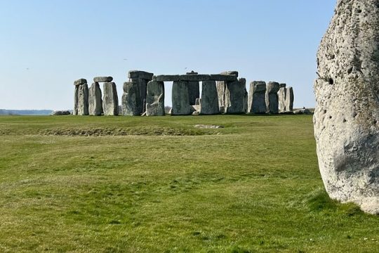 Stonehenge private car tour, self-guided with chauffeur