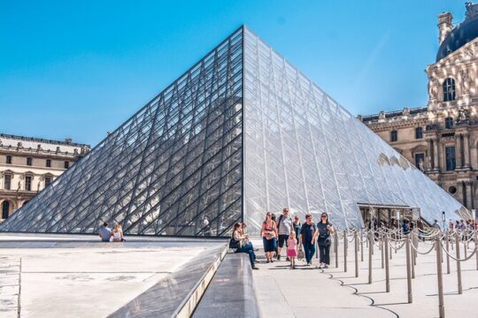 Lupin Filming Locations on Private Paris Tour with Local Guide