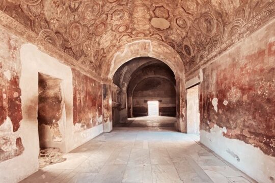 Pompeii Private Tour with an Archaeologist and Skip The Line - 3 hours