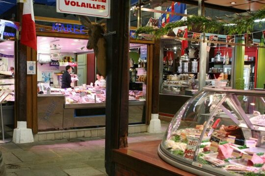 Bastille Afterwork: Drinks and Snacks on a Private "Apéro" Tour
