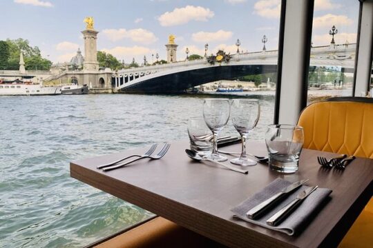Seine Cruise Departure from Pont Alexandre III with Dinner Included
