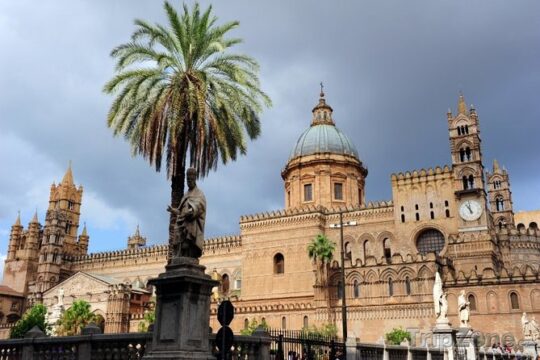 Private 3-hour Walking Tour of Palermo with official tour guide