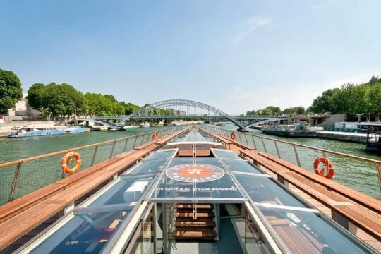 8 hours Paris city tour with Seine River Dinner cruise and Galeries Lafayette