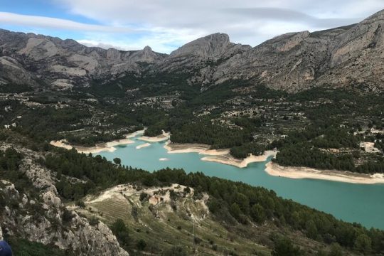 Private Castell de Guadalest and Algar Springs Tour from Benidorm