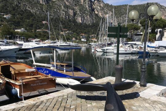 Premium Tour on a Solar Powered Boat - Private Group