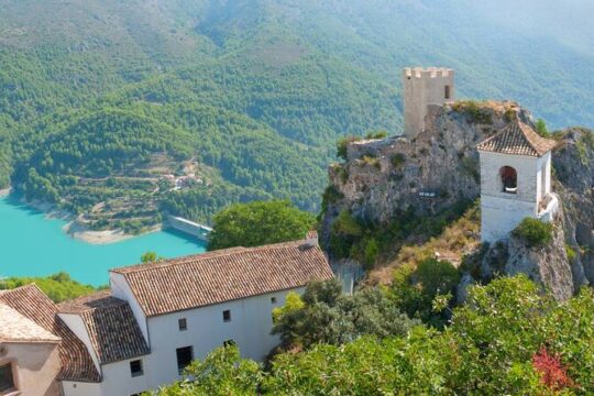 Half Day Private Tour of Guadalest and Fuentes de Algar