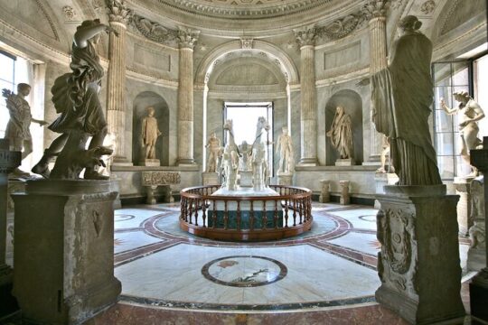 Semi-Private Vatican, Sistine Chapel, Basilica & Papal Tombs Tour
