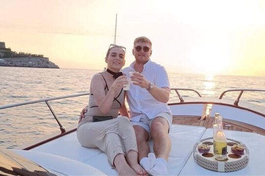 Private Sunset Boat Tour with Aperitif of Ligurian goods
