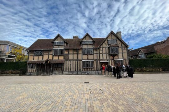 Stratford Upon Avon & Warwick Castle Private Tour