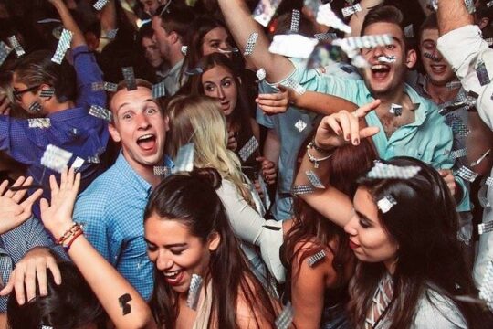 Pub Crawl Barcelona by EVOLVE The BEST night experience