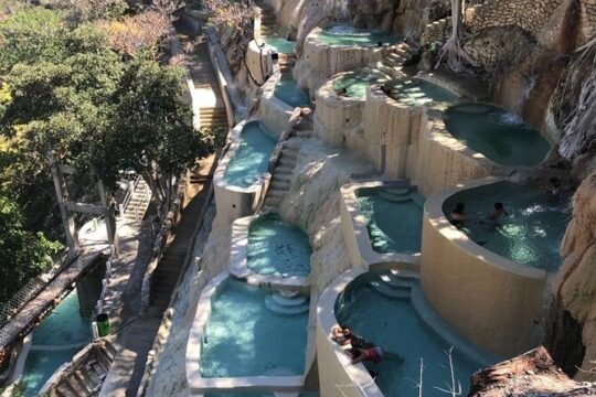 Full-Day Tour to Tolantongo Hot Springs from Ciudad de Mexico