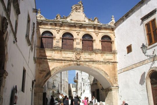 Ostuni private tour: Beautiful old white town