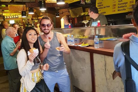 Barcelona Highlights with a Local Friend