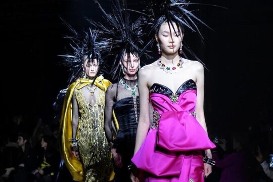 Fashionista's Dream: Dive in Milan's Trendsetting Scene min 2 pax