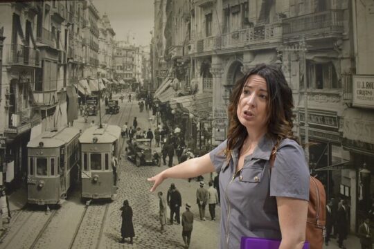 Games and History Walking Tour in the Center of Valencia