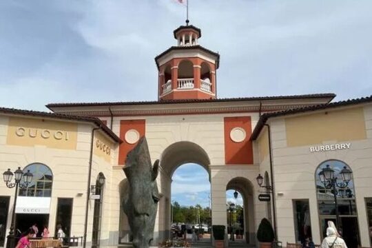 Outlet Serravalle o FoxTown Con Autista Privato Da Milano
