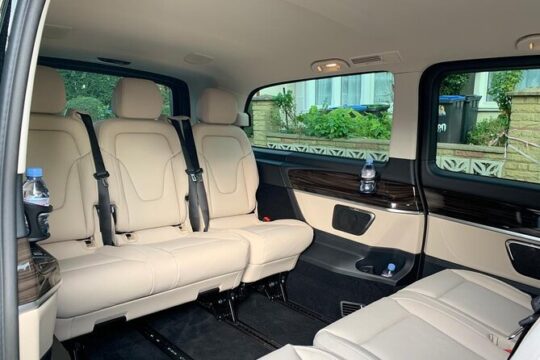 Chauffeur Limo Transfer Services from Heathrow Airport To London