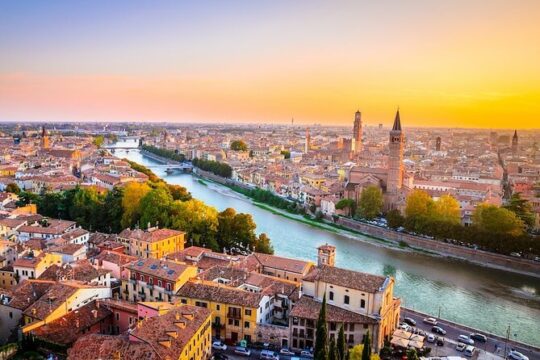 VIP Experience Verona, Mantua and the Mincio River from Verona