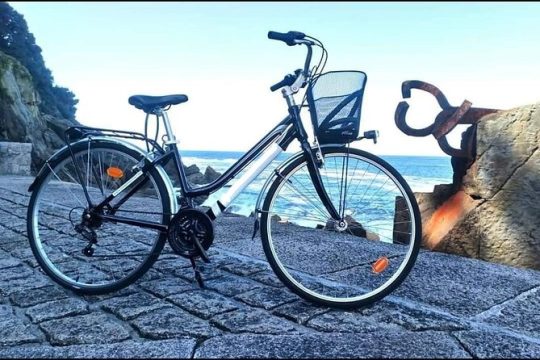 Bike Tour in San Sebastián with FREE pintxo and drink!