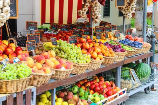 Small Group Market tour and Dining Experience at a Cesarina's home in Foligno