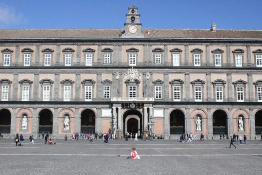 Walking Tour In The Historic Center Of Naples. Private Tour
