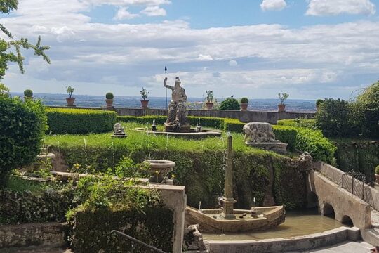 Tour to Tivoli, Villa Adriana and Villa d'Este, a full day from Rome
