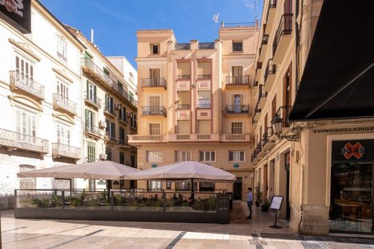 Malaga fusion gastronomy tasting menu with wine pairing