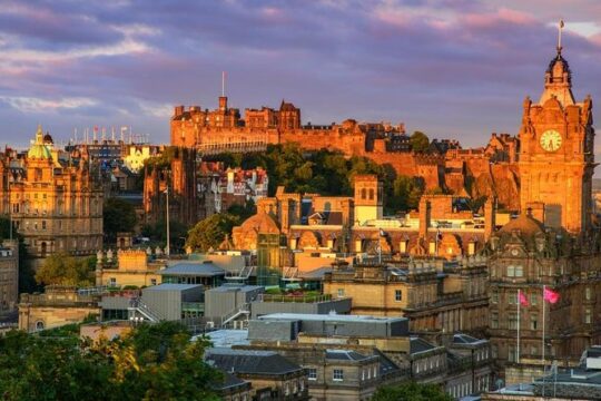 Edinburgh Private Tours with a Local Guide, Tailored to Your Interests