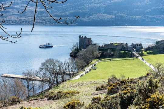 Loch Ness Private Day Tour up to 8 passengers