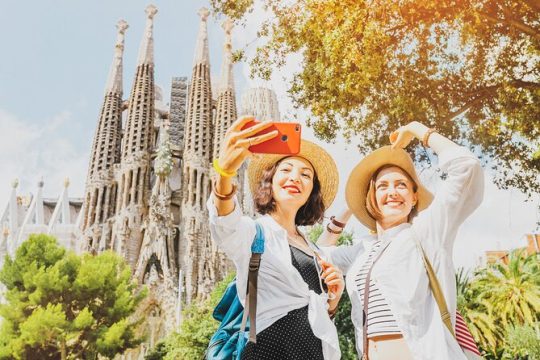 Private Barcelona Old Town Walking Tour with Expert Local Guide