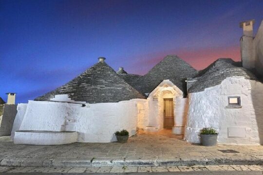 Round trip tour from Naples to Alberobello with a 2-hour visit