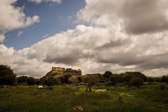 Archaeological tour of the Nuraghe Arrubiu in Orroli
