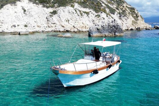 Sailing boat trip to the Devil's Saddle