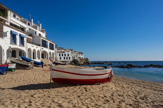 Hiking Costa Brava Coves and Beaches, Catalan Mediterranean